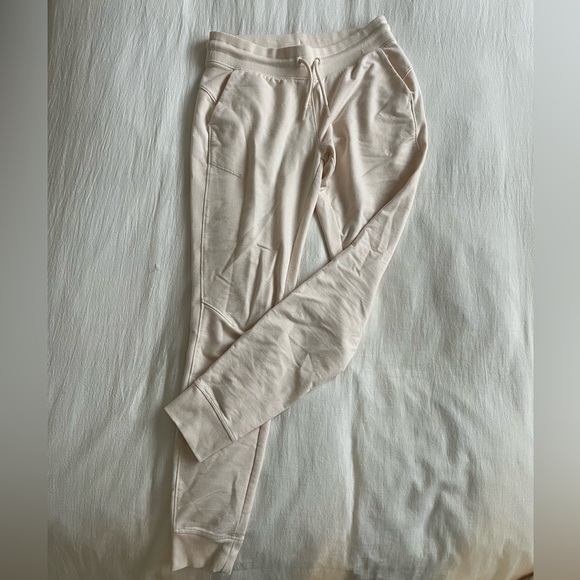 All in motion matching set - Picture 2 of 6